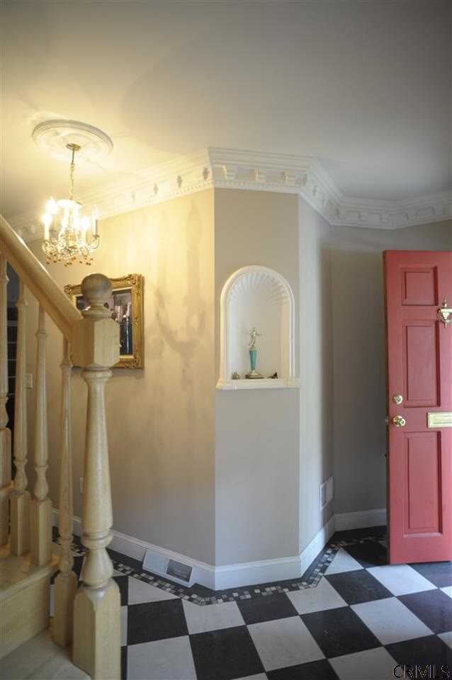 58 Court St, Saratoga Springs, NY 12866 - photo 2