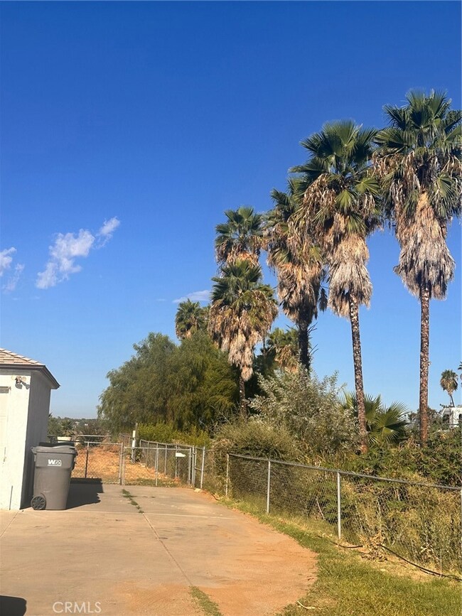 18090 Iris Ave, Riverside, CA 92508 - photo 5