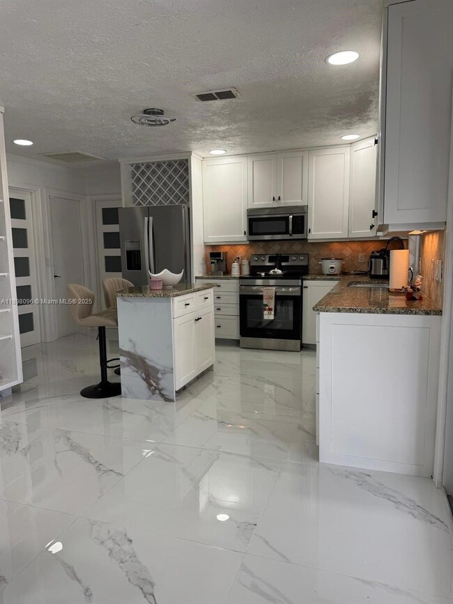 2492 SE Rival Ave, Port Saint Lucie, FL 34952 - photo 5