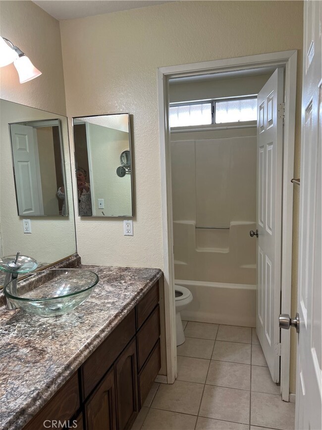 13762 Deauville Dr, Victorville, CA 92395 - photo 7