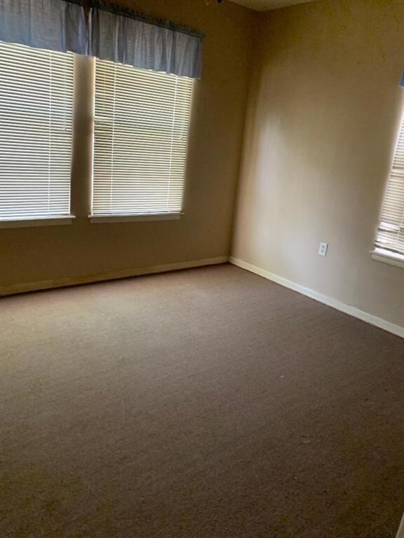 503 Harcourt St, Weatherford, TX 76086 - photo 4