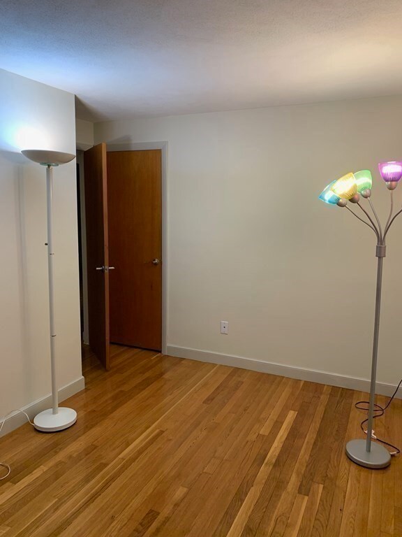 37 Montvale Ave unit 5, Woburn, MA 01801 - photo 5