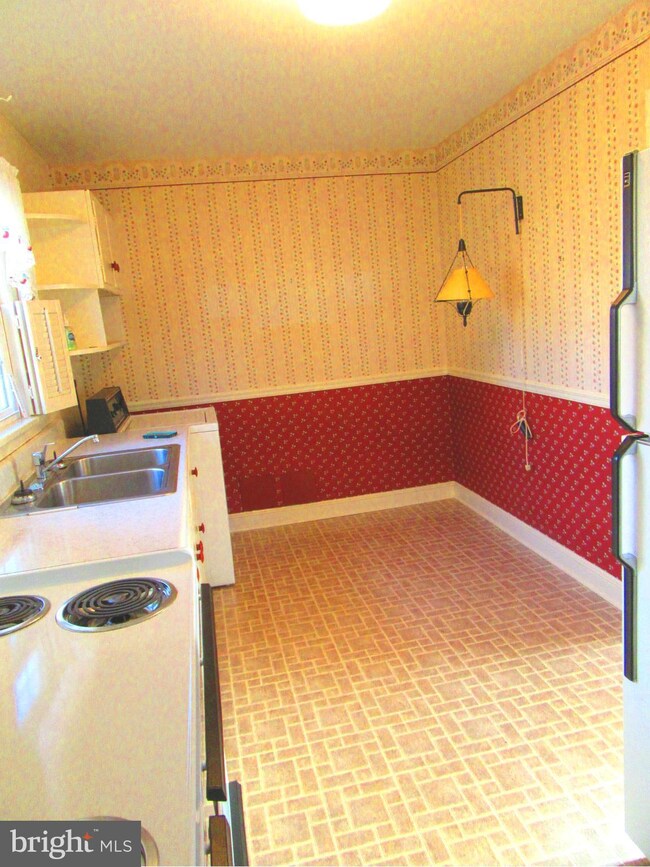 315 Jefferson St, Orange, VA 22960 - photo 4