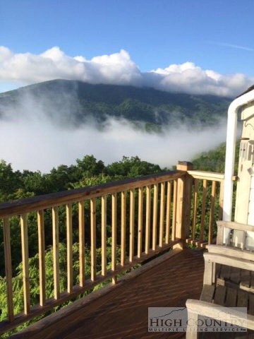 New balcony and roof installed in 2014.