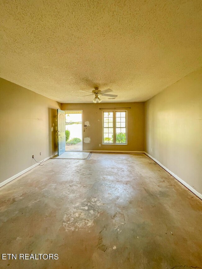 6116 Lanier