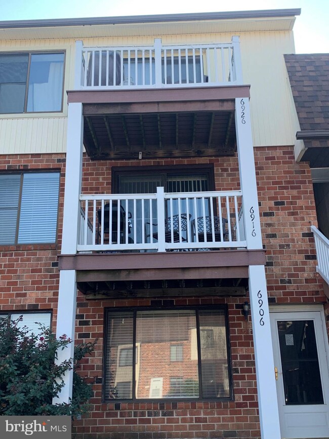 6926 Hilltop Dr unit 150, Brookhaven, PA 19015 - photo 3