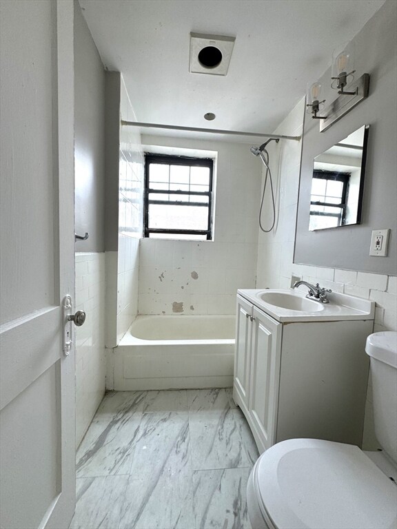 15 Huss Ct unit 305, Lynn, MA 01905 - photo 4