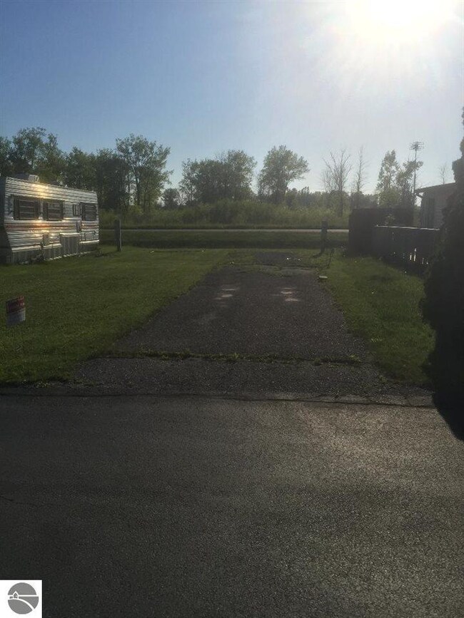 4 E Michigan Ave, Au Gres, MI 48703 - photo 6