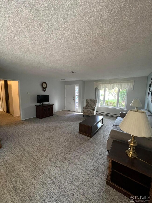 112 Indigo Plaza unit A, Monroe Township, NJ 08831 - photo 7