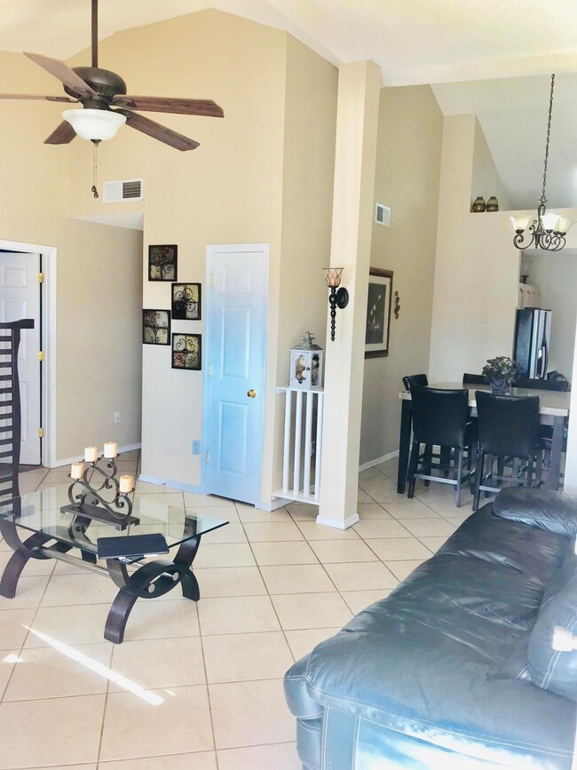 14489 Orchid Dr, Horizon City, TX 79928 - photo 4