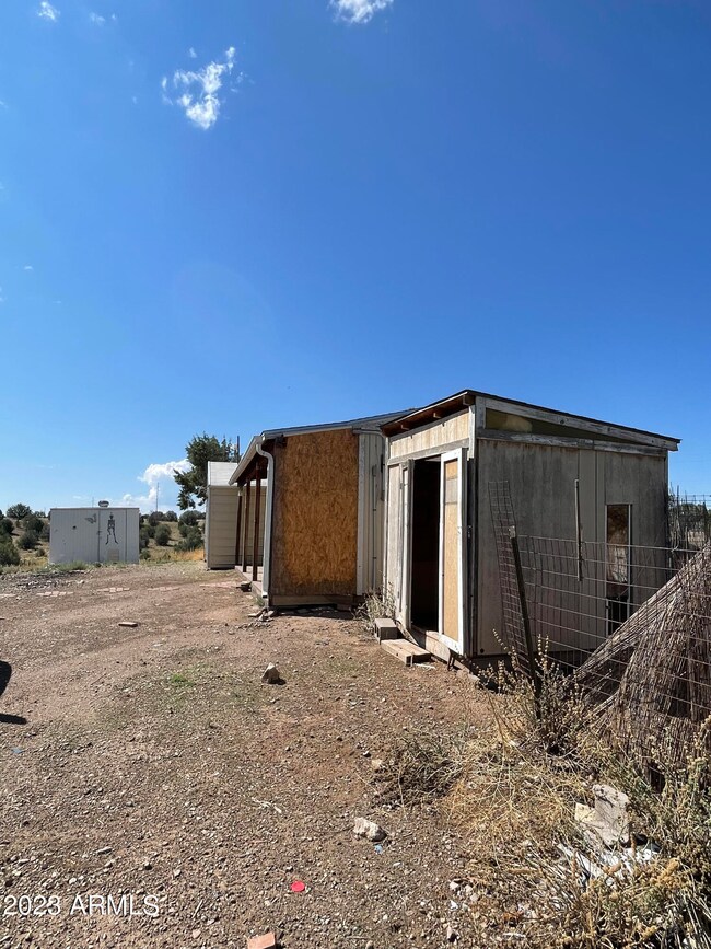 22290 N Post Rd, Paulden, AZ 86334 - photo 5
