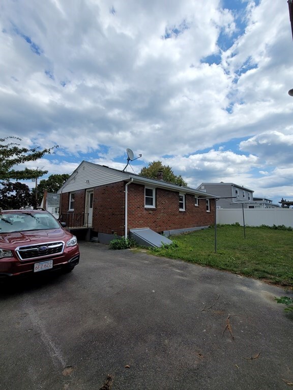 37 Lansdowne St, Quincy, MA 02171 - photo 5