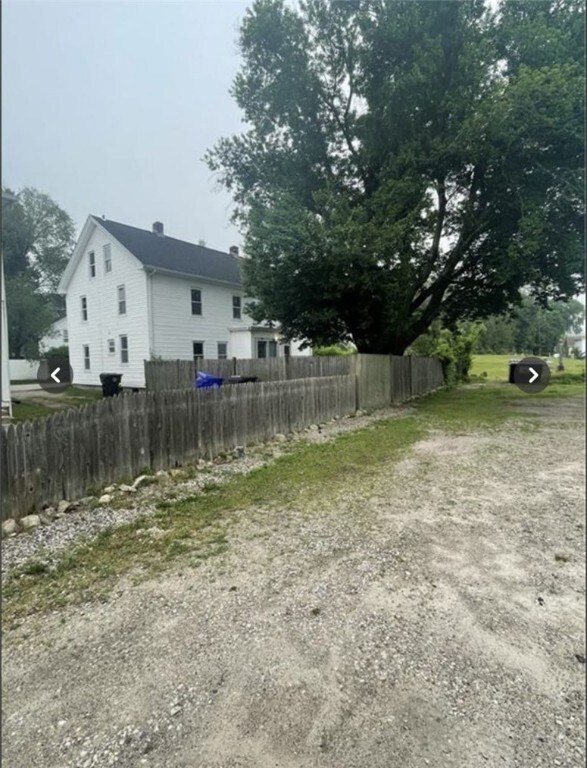 31 Centre St, West Warwick, RI 02893 - photo 6