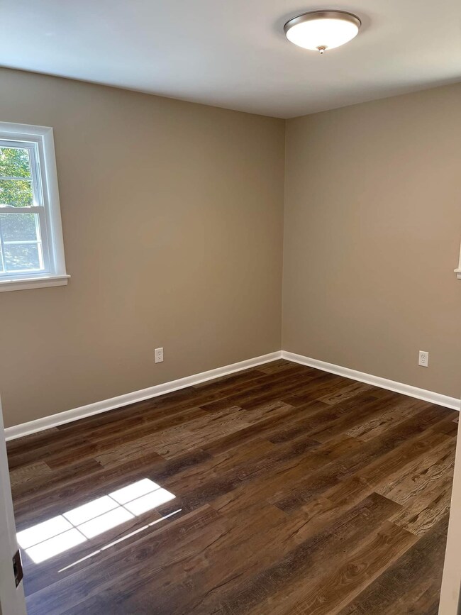 5755 Tacketts Branch Rd, Goodspring, TN 38460 - photo 3