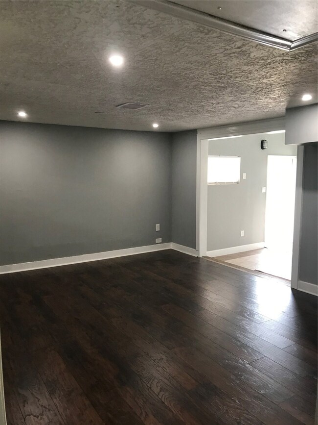 1810 Deams St, Houston, TX 77093 - photo 6