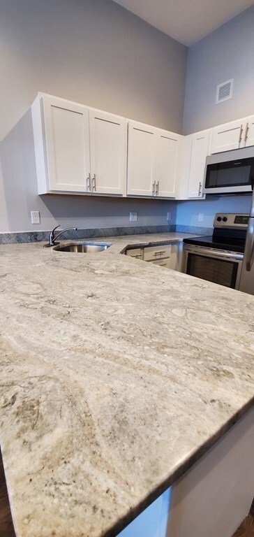 1 Main St unit 207, Peabody, MA 01960 - photo 5