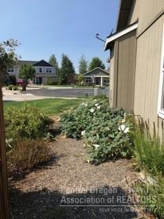 1056 SW 32nd Ct, Redmond, OR 97756 - photo 4