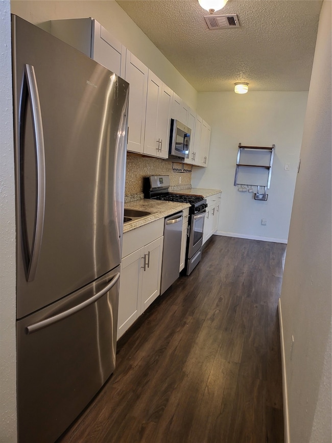 1226 W Gray St unit 4, Houston, TX 77019 - photo 2