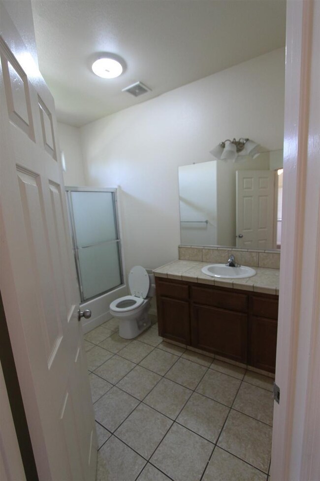 2/2 master bath