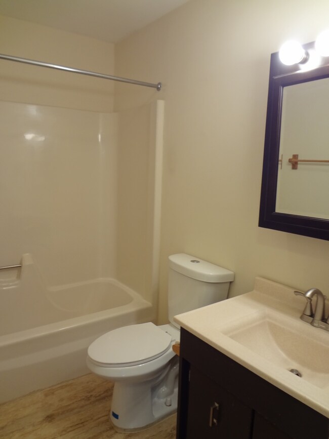 708 Colby Ct unit U72, Gurnee, IL 60031 - photo 6