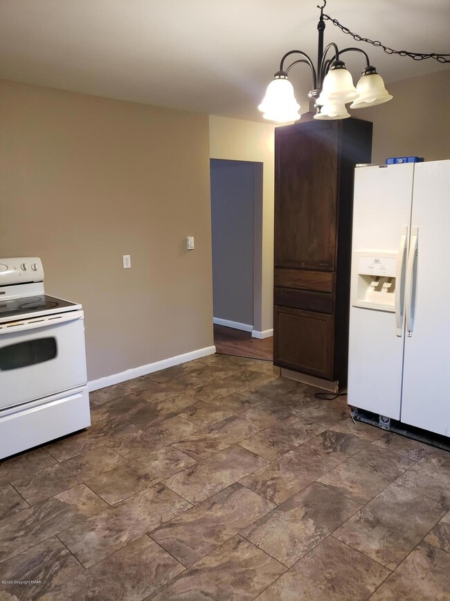 194 Mill Mountain Rd, Drums, PA 18222 - photo 5