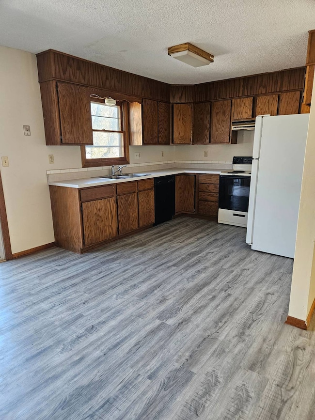 907 kitchen