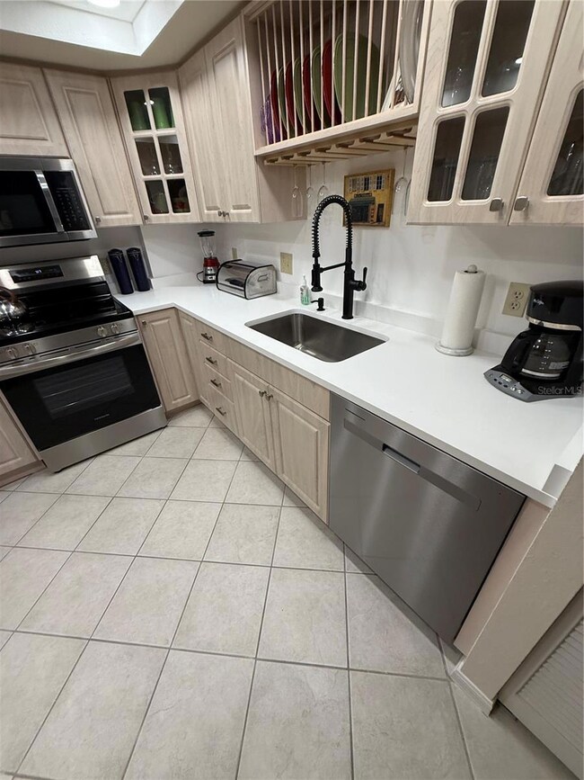 Key Capri Condominium unit 502, Treasure Island, FL 33706 - photo 6