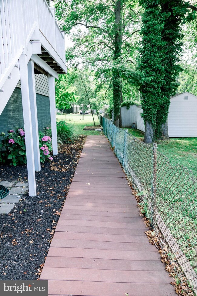 919 Frog Mortar Rd, Middle River, MD 21220 - photo 7