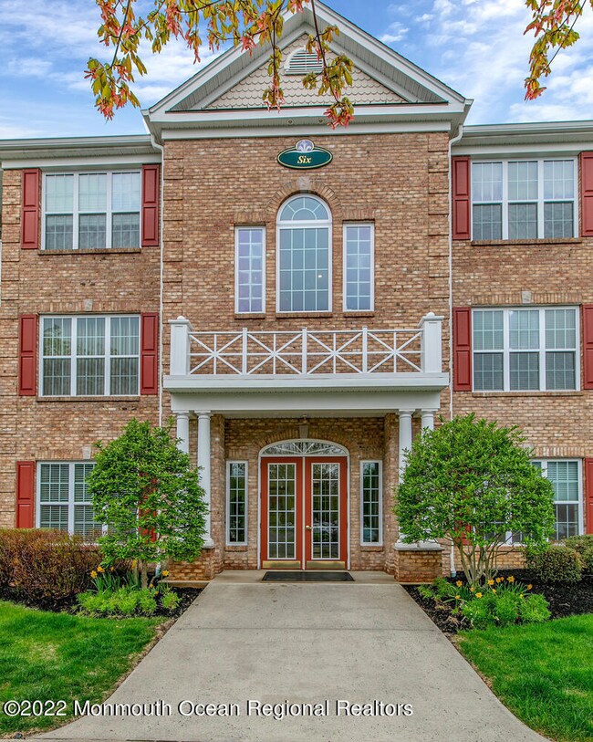 619 Sophee Ln Building 6-large-004-001-4