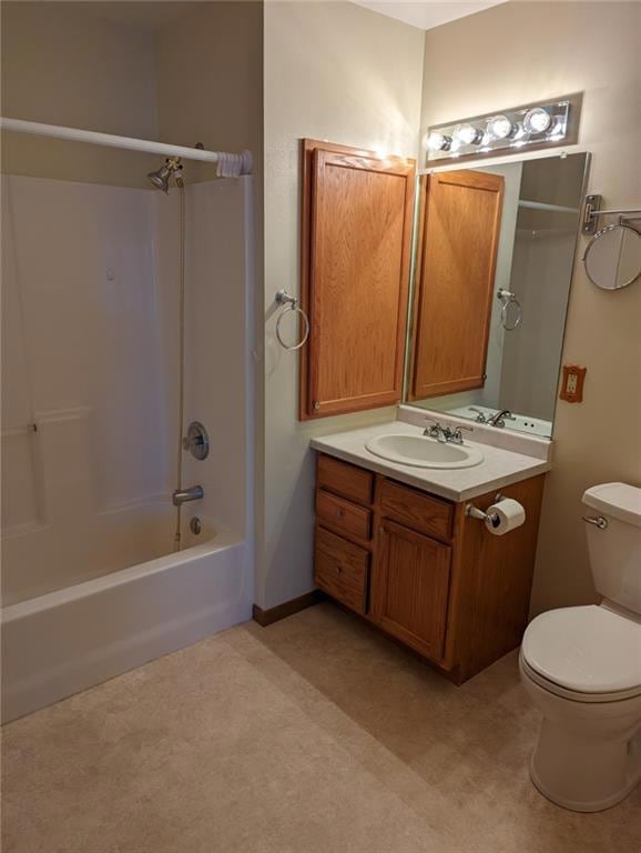 3633 Oak Tree Ln unit Bld 4, unit 2, Eau Claire, WI 54701 - photo 5