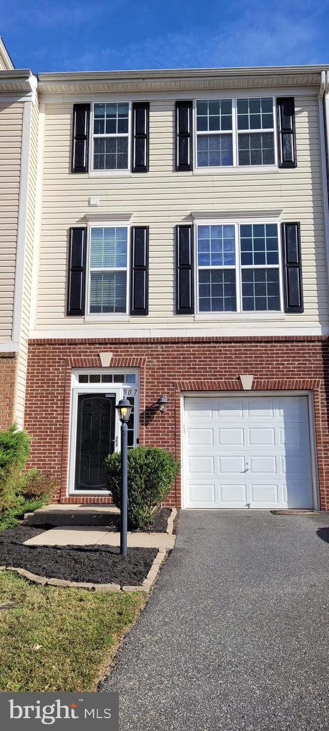 807 Carnaby St, Stafford, VA 22554 - photo 3