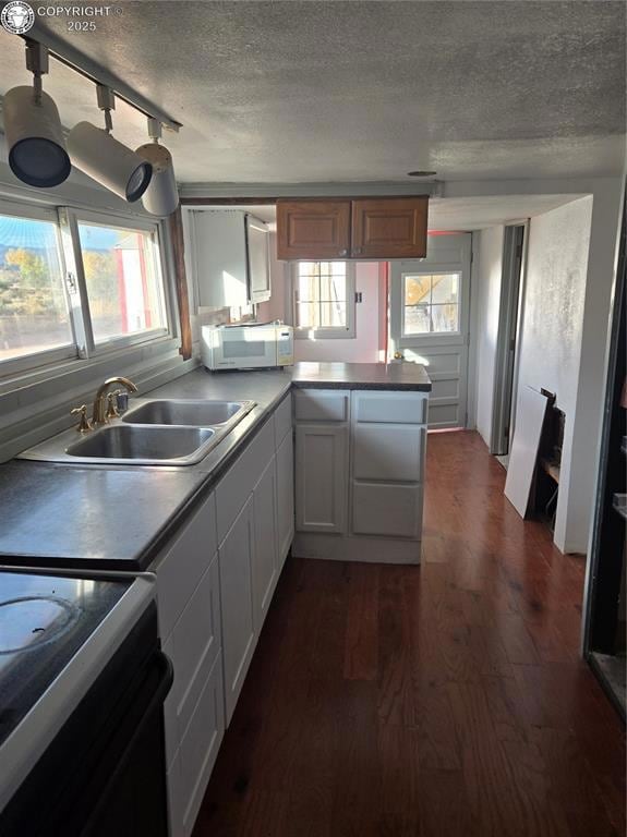 1020 Oak Creek St, Florence, CO 81226 - photo 4