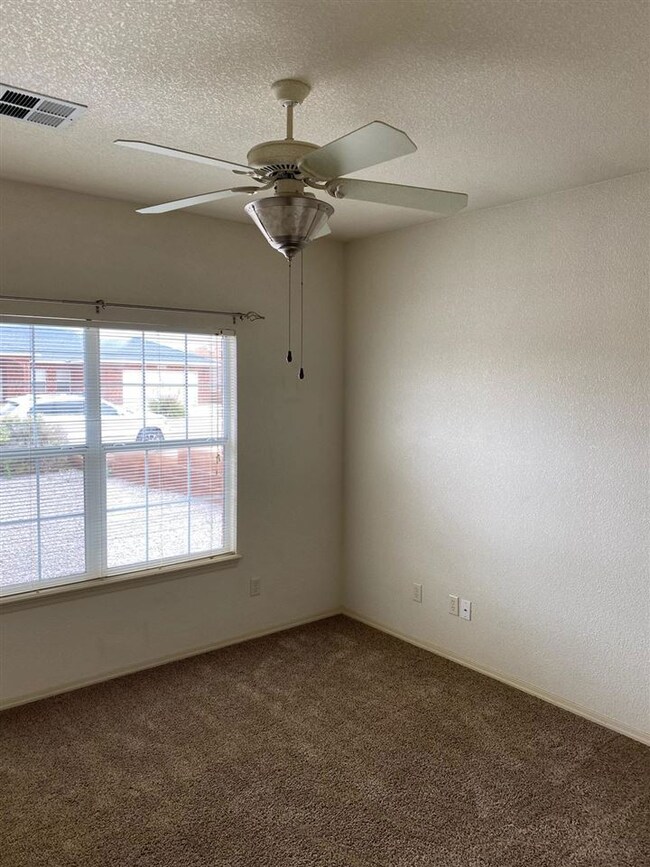 1054 San Miguel, Alamogordo, NM 88310 - photo 5
