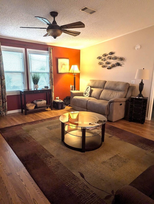 Relax in the living room!