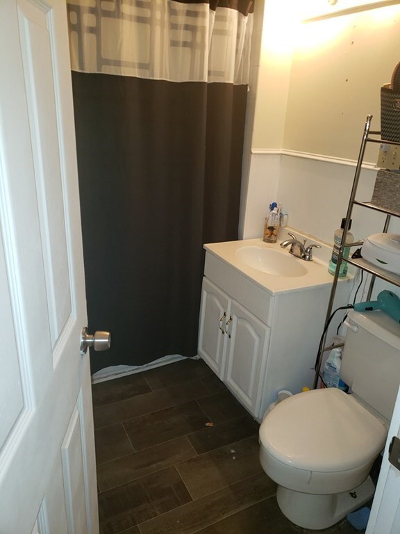 125-127 Cambridge St, Springfield, MA 01109 - photo 4