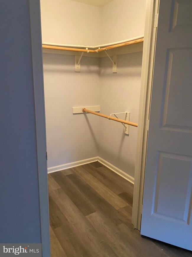 4401 Silverbrook Ln unit B101, Owings Mills, MD 21117 - photo 4