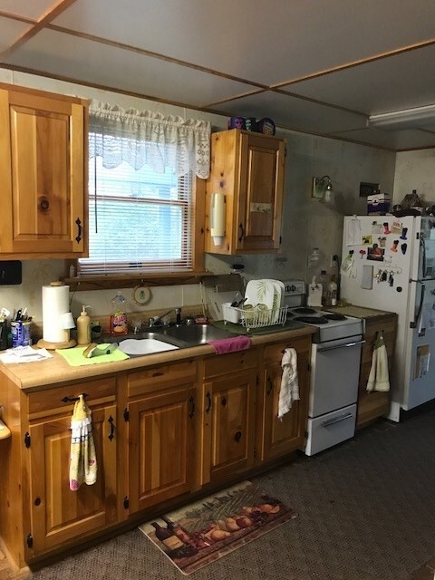 136 Page Hill Rd, Lancaster, NH 03584 - photo 6