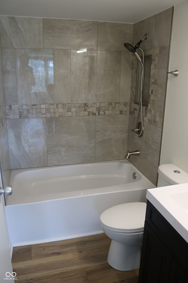 40 North on Meridian unit 5J, Indianapolis, IN 46208 - photo 5