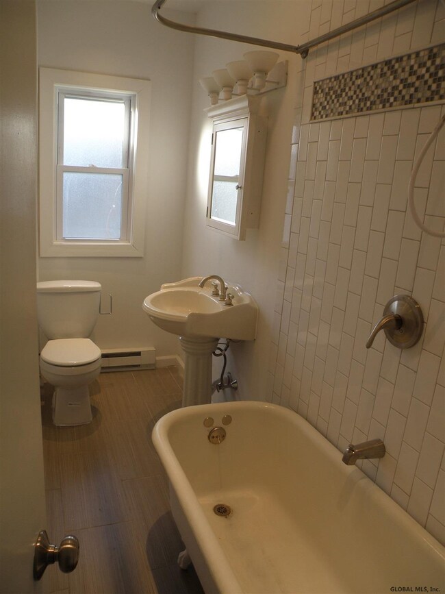 12 Emmett St, Albany, NY 12204 - photo 4