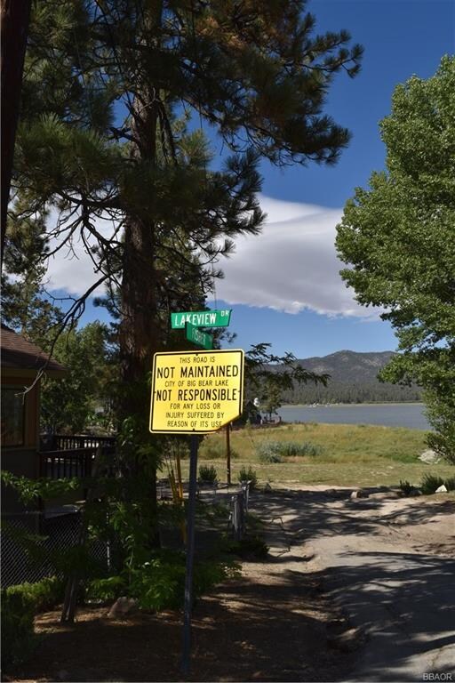 Across the street from Fisher Road, lake access, f