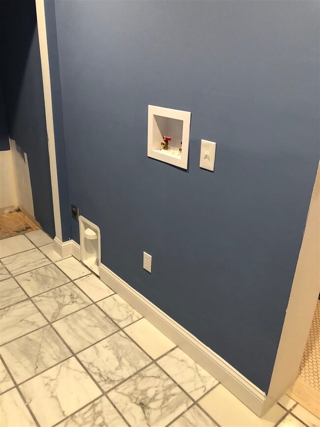 22 Harrison St, Keene, NH 03431 - photo 6