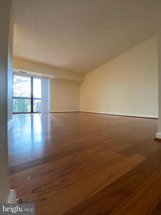 2253 Castle Rock Square unit 12C, Reston, VA 20191 - photo 4