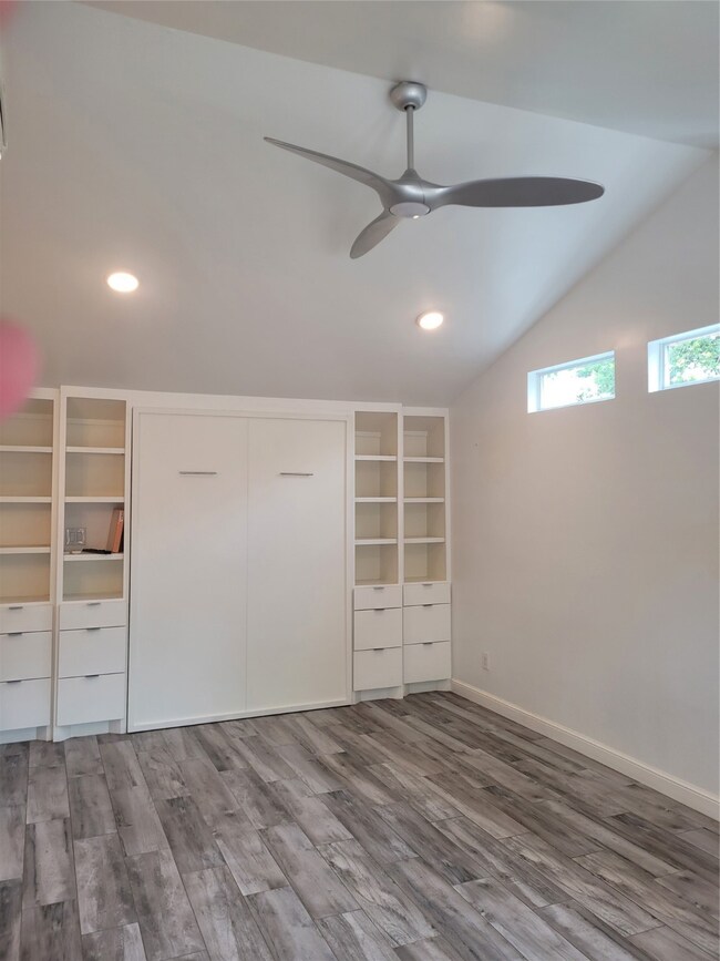 702 A E 14th St, Houston, TX 77008 - photo 2