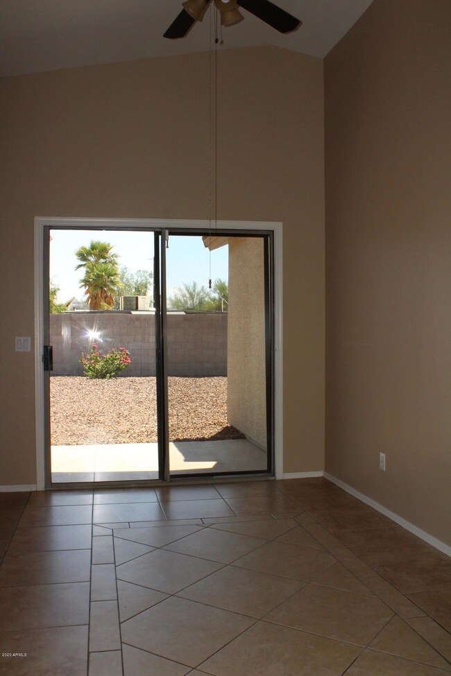 555 N Canfield, Mesa, AZ 85207 - photo 5
