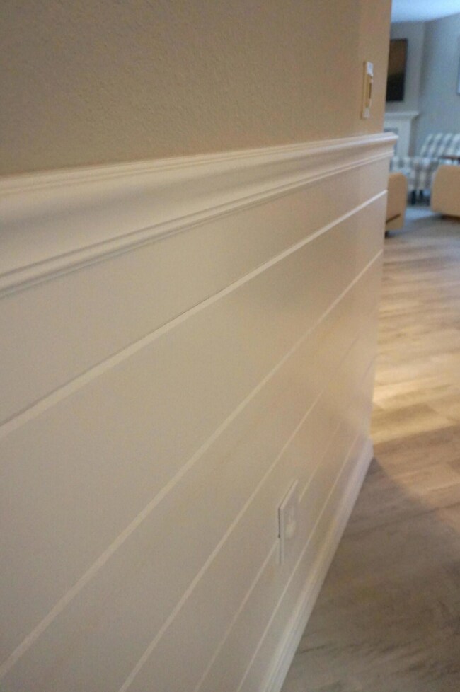 REAL WAINSCOTING