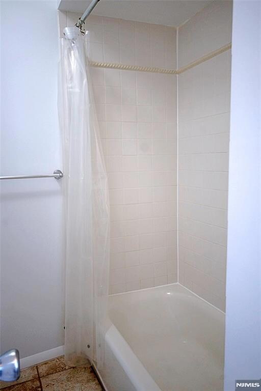 154 Undercliff Ave unit 5, Edgewater, NJ 07020 - photo 6