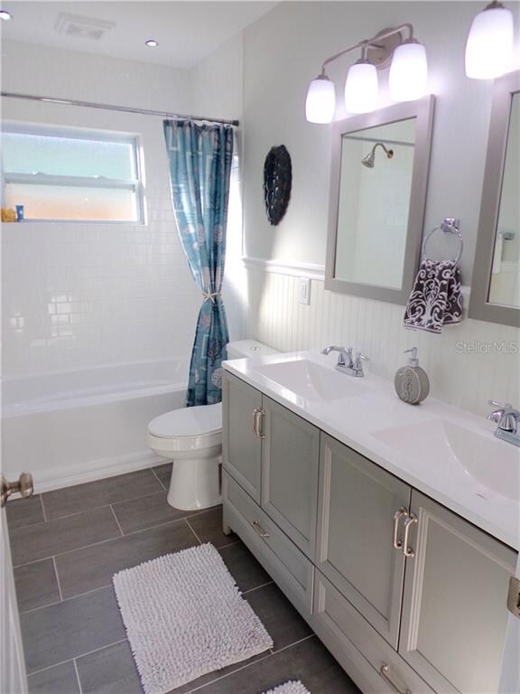 Jack & Jill Bathroom