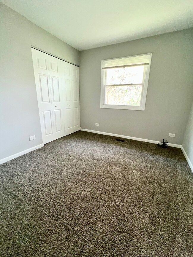 3890 178th St, Country Club Hills, IL 60478 - photo 7