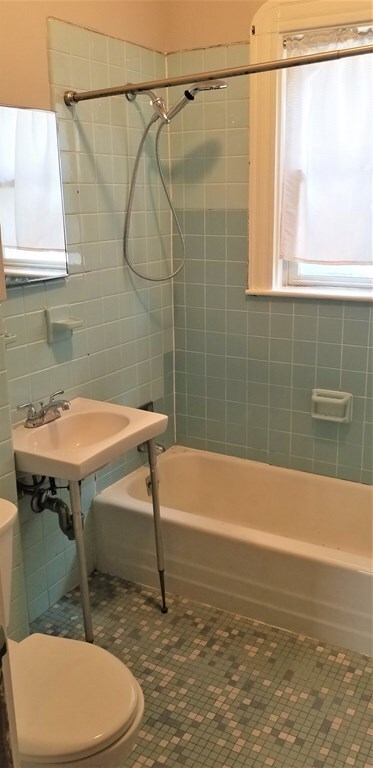 14 Linden Cir unit A, Somerville, MA 02143 - photo 7