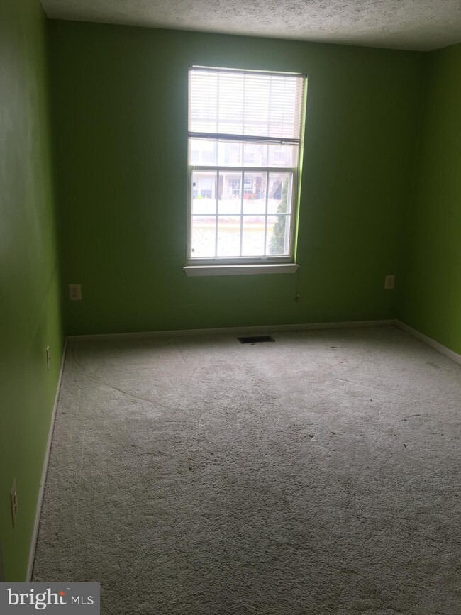 574 Boysenberry Ln, Frederick, MD 21703 - photo 7